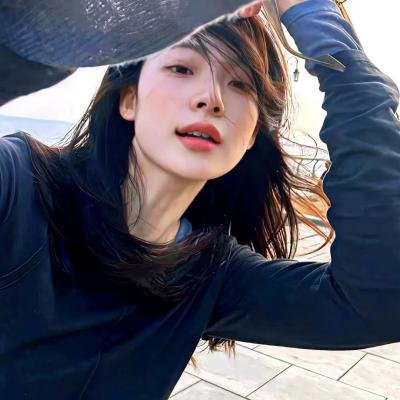 两女之间难为夫
